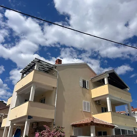 Jelena Apartman